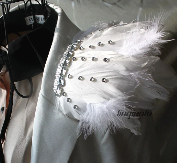 

Oversized natural feather brooch epaulettes stage show accessories,1pcs/lot