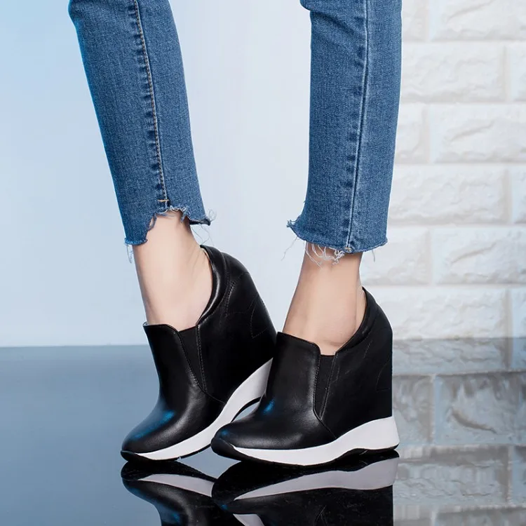 Женские кроссовки из натуральной кожи без застежки на платформе повседневная