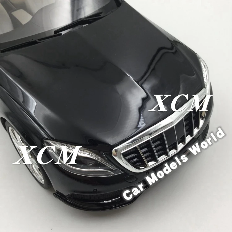 Полимерная модель автомобиля для GT Spirit 900(черный) 1:18+ маленький подарок