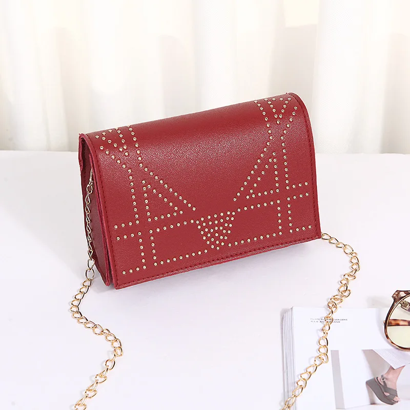 2019 Модные женские маленькие мини сумки с заклепками женская сумка Милые простые