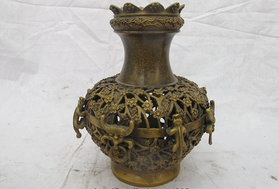 

Китайская марка Бронзовый полый резной цветок сливы пиксиу чудовище дворец горшок