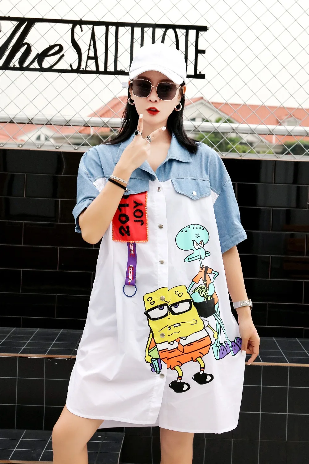 Camisa manga corta для женщин мультфильм печати рубашка Цвет блок Топы с короткими