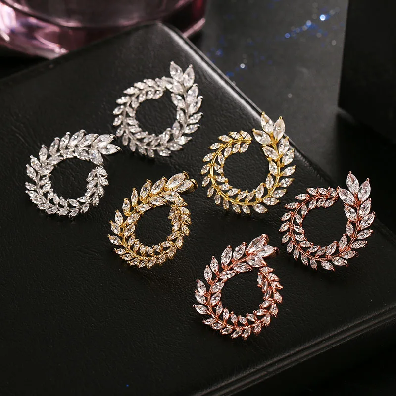 

HONGHONG Cubic zirconia Stud Earrings for Women Simple circle design Flower earring for ladies Party Gift Fashion jewelry E80074
