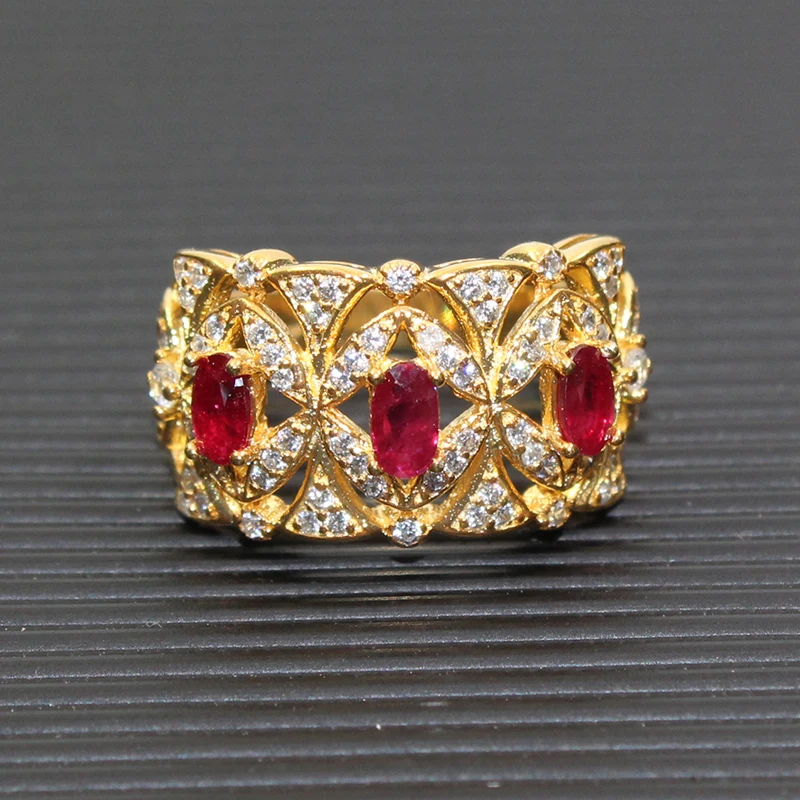 Классическое серебряное кольцо с натуральным Рубином 3 шт. мм * 5 красным крови