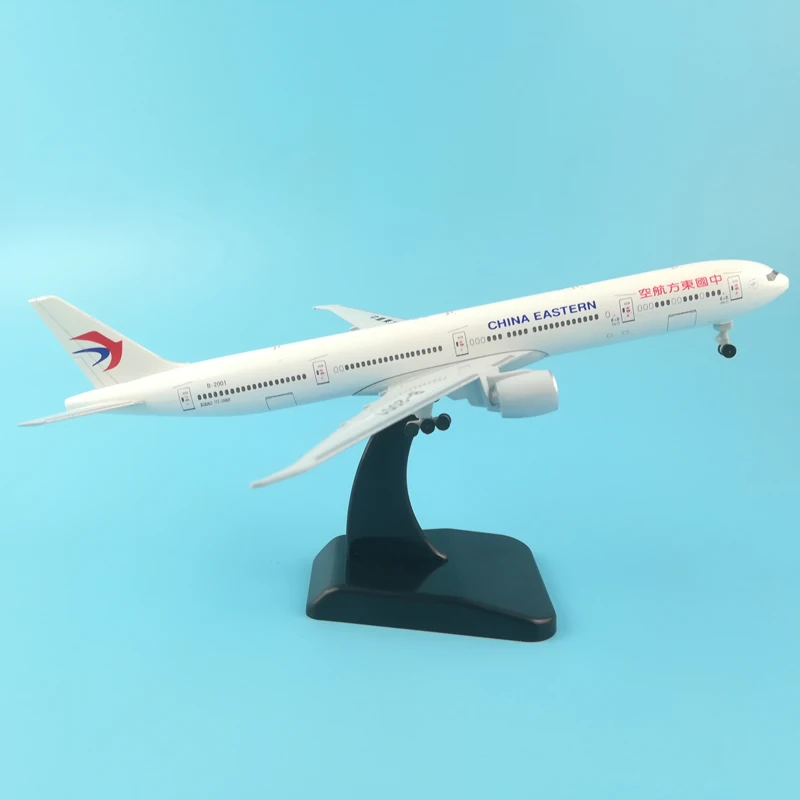 Китай Eastern Airlines Boeing 777 20 см металлическая модель самолета Air W Стенд шкив шасси