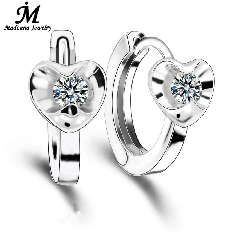 Модные женские серьги гвоздики с сердечком и роскошным кристаллом серебристого