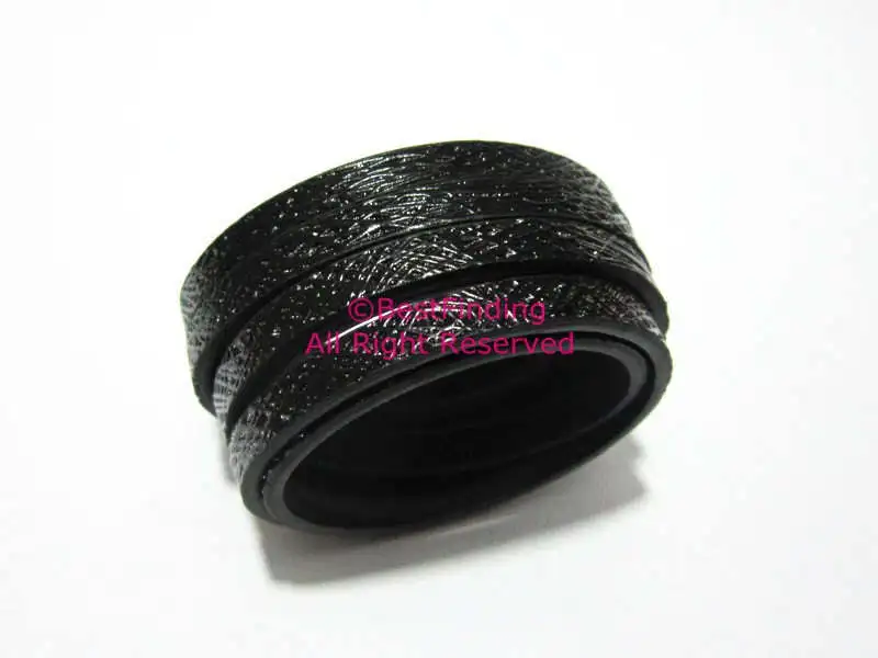 

5x2mm Black intervein leather cord 5mm flat leather cord