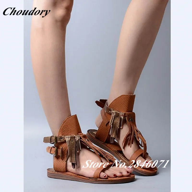 Пряжка Ремешка Fringe Женщин Сандалии Плоские с Открытым Носком Ботинки Женщина 2017