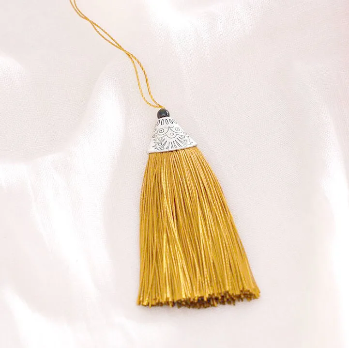Golden Tassls 30 шт. Металлические колпачки шелковые кисточки бахрома кулон DIY ремесла материал цвет кисточка отделка Шторы Декор серьги ювелирные изделия компоненты - Цвет: Golden Tassls