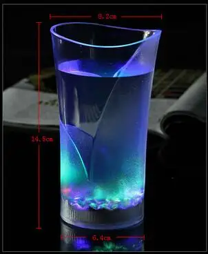 Новый популярный дизайн Светодиодный светящийся стеклянный стакан популярная