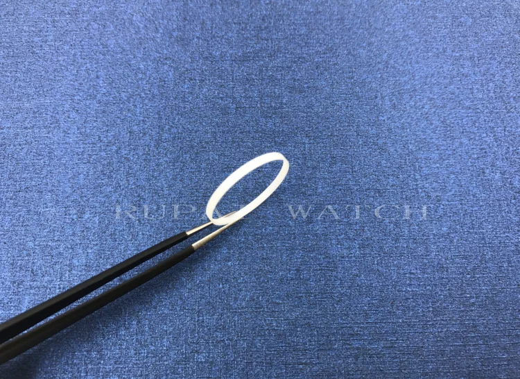 Уплотнительные прокладки для часов толщиной 1 75 мм подходят ко многим чехлам |