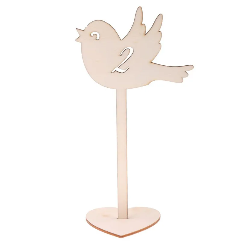 Деревянный стол с надписью Love Bird номер 1 10/11 20 отдельно стоящее ремесло для