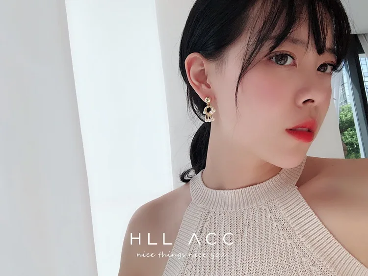 HUANZHI корейские шикарные блестящие акриловые неровные каменные круглые металлические жемчужные серьги асимметричные Висячие серьги для женщин