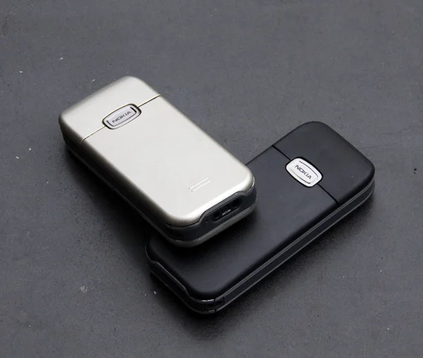Отремонтированный мобильный телефон Nokia 6030 2G GSM 900/1800 английская арабская клавиатура, не может использоваться в США
