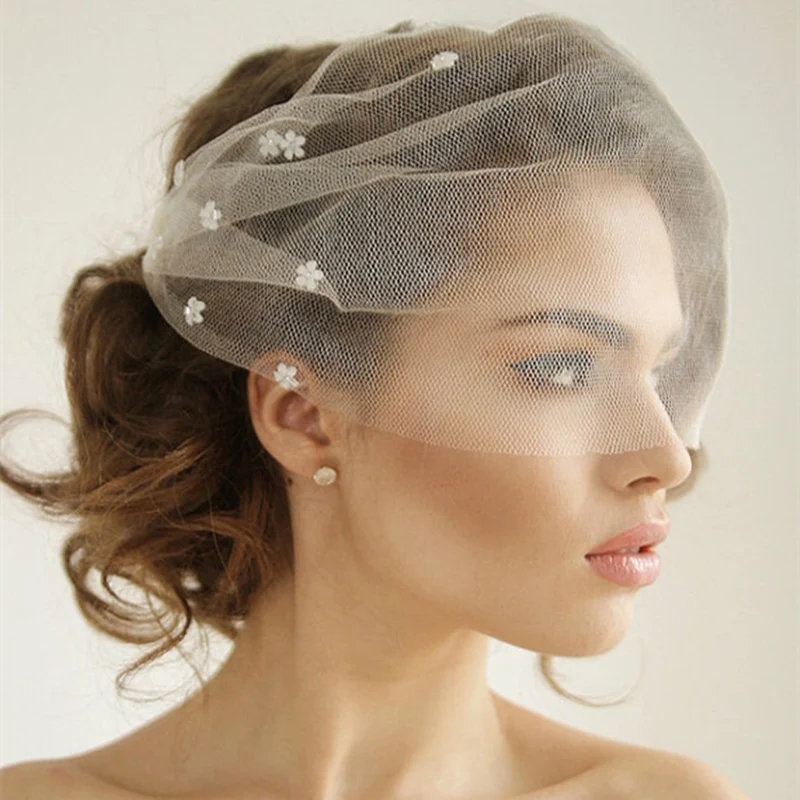 Romantic Applique Flower Wedding Veils Hair Soft Blusher Brides Veil for Woman Bridal Tulle Veil in High Quality
