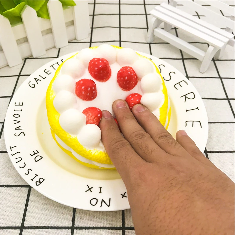 1Pcs Squishy Resin Crafts Cartoon Ornaments PU Slow Rebound Simulation Decompression Toy Strawberry Cake Squishies.Q | Игрушки и хобби