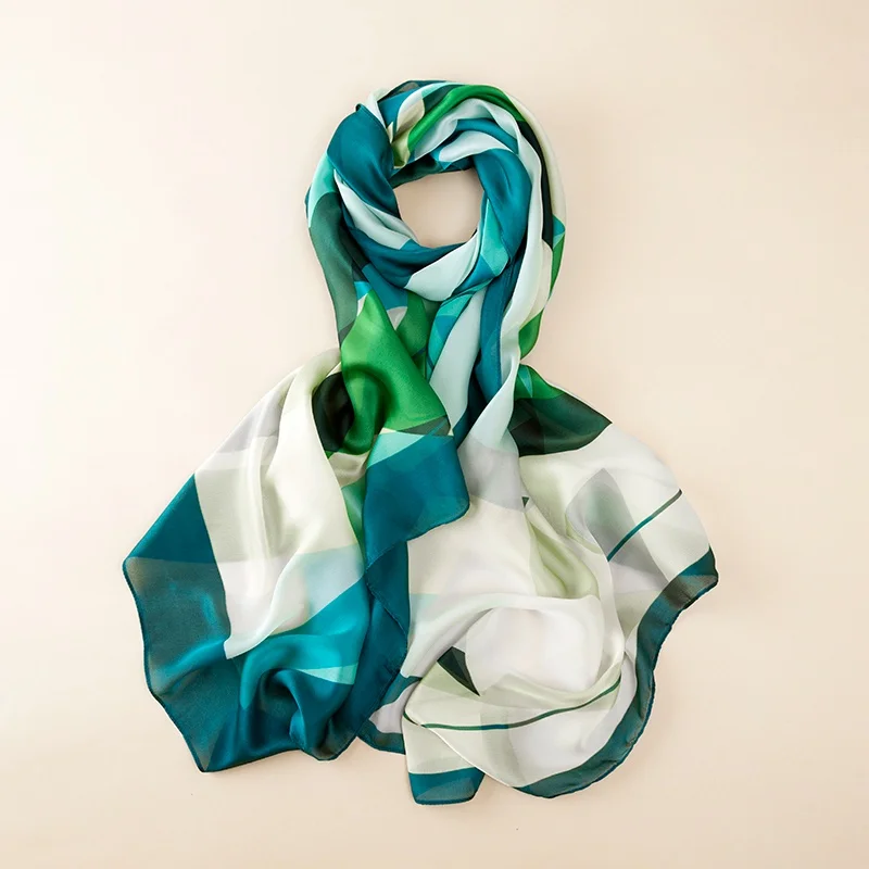 Luxury Brand Women Silk Scarf Beach Shawl and Echarge Luxurious Wrap Designer Scarves Plus Size Female Stole Bandana 7IV |