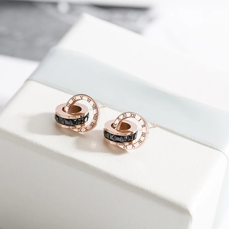 Женские серьги с двумя круглыми римскими цифрами простые из титановой стали