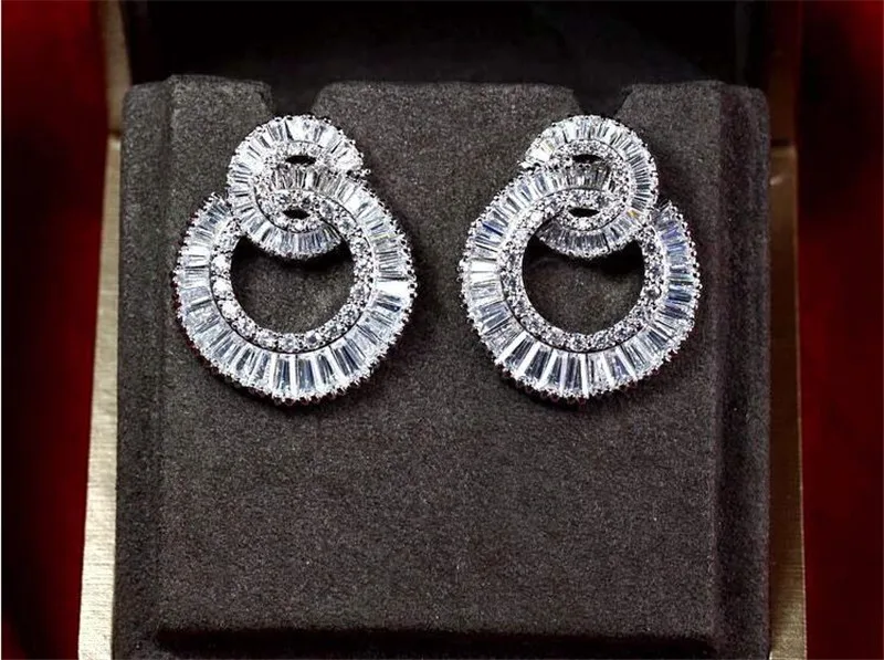 Женские серьги-гвоздики из серебра 925 пробы с фианитом | Украшения и аксессуары