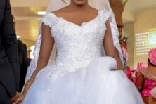 Свадебное Платье 2017 Люкс Бальное платье Романтический Cap Рукавом V Шеи с Открытой