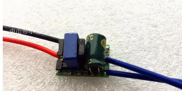 3X1W 3W постоянного тока 300mA Светодиодный драйвер освещения DC2 12V для