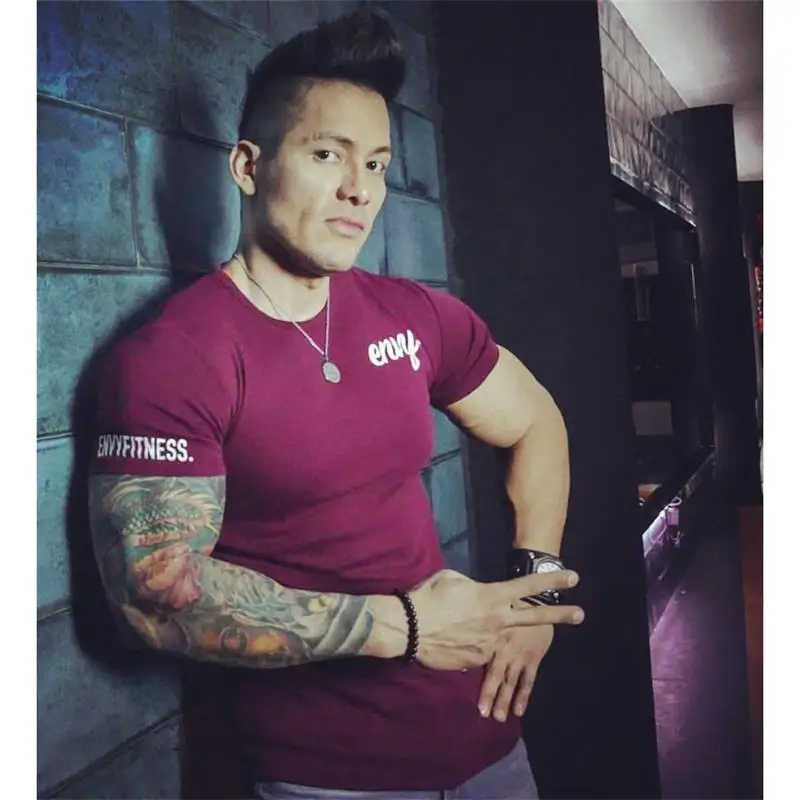 Бренд работает Футболка Для мужчин 2018 тонкие рубашки мужчины Топ тренажерные