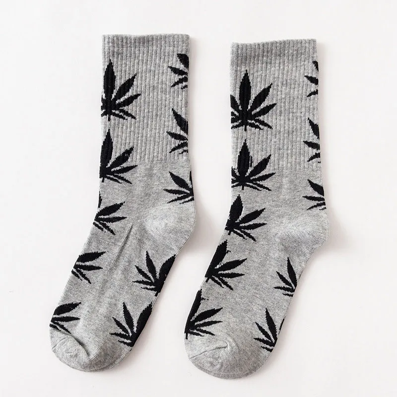 Black Leaf in Gray Новинка года, осенне-зимние мужские модные кленовые носки с листьями, носки с сорняками, хлопок, сумасшедшие носки без пятки, новинка, крутые носки, подарки для мужчин - Цвет: Black Leaf in Gray