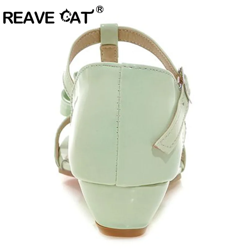REAVE CAT/обувь; женские сандалии на плоской подошве; Летние босоножки с Т-образным ремешком и бантом; женские сандалии с открытым носком; большие размеры 33-43; Sandalia feminina