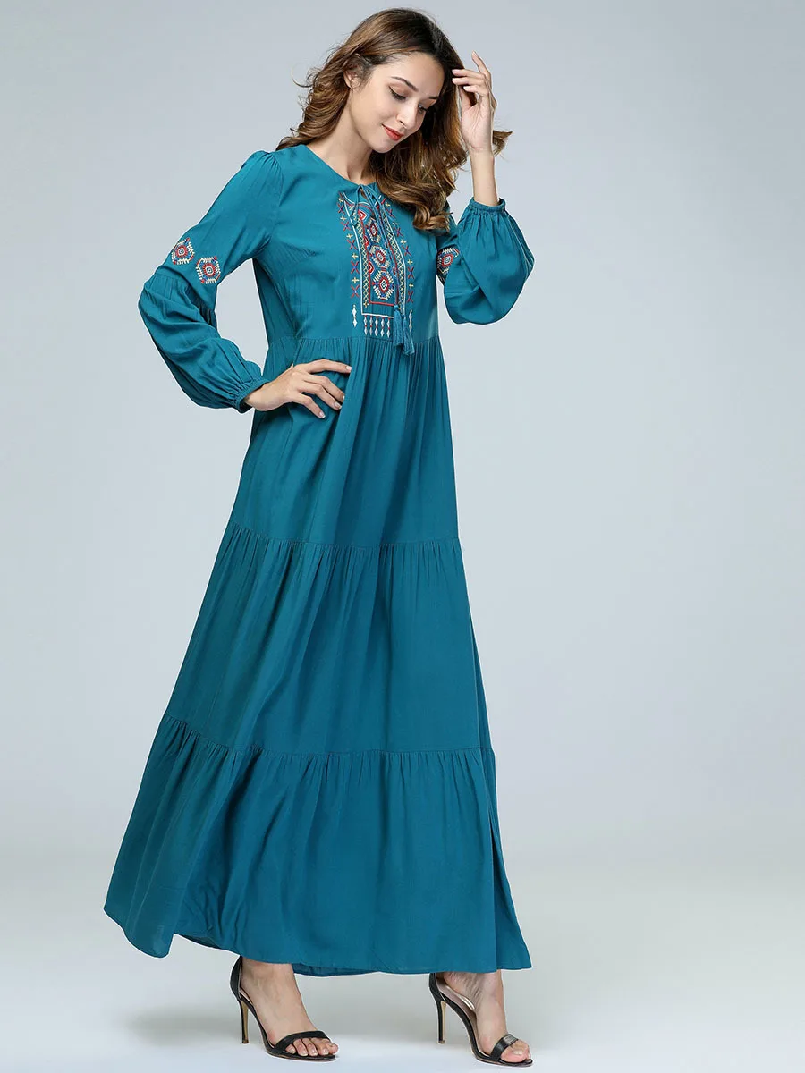 

Retro Ethnic Embroidery Maxi Dress Oversized Women Muslim Abaya Arabic Dubai Islamic UAE Pleated Robe Plus Size Long Dresses