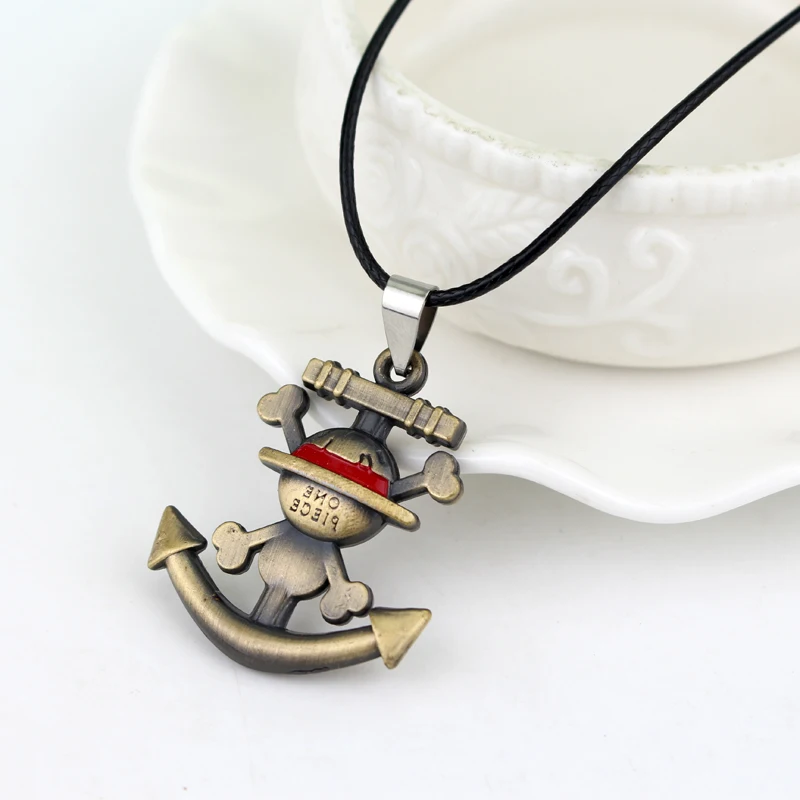 feimeng jewelry Japanese Anime One Piece Necklace Pirate Luffy Anchor Skull Logo Pendant Necklace Fashion Cosplay Accessories images - 6