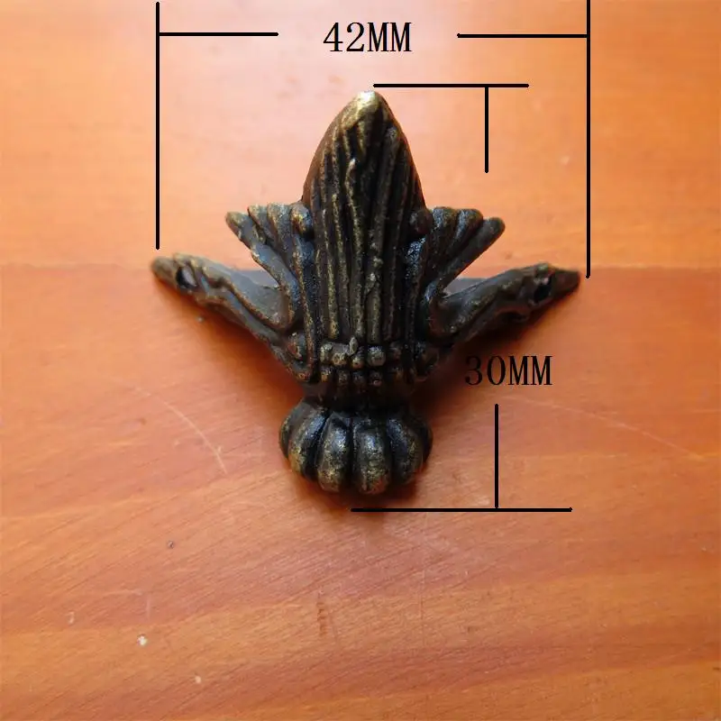 Угловой протектор под бронзу античная латунь Ювелирная Подарочная коробка