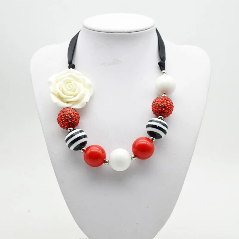 

wholesale 5PCS Girl Chunky Bubblegum Pearl Necklace Hot Selling Princess Ribbon White Flower Necklace Kids Beaded Jewelry