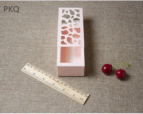 Розовый 10pcs New Arrival Macaron Box Hollow Paper Gift Box Small Nougat/Chocolate Packaging Box Wedding Party Favor Candy Box 2 sizes - Цвет: Розовый