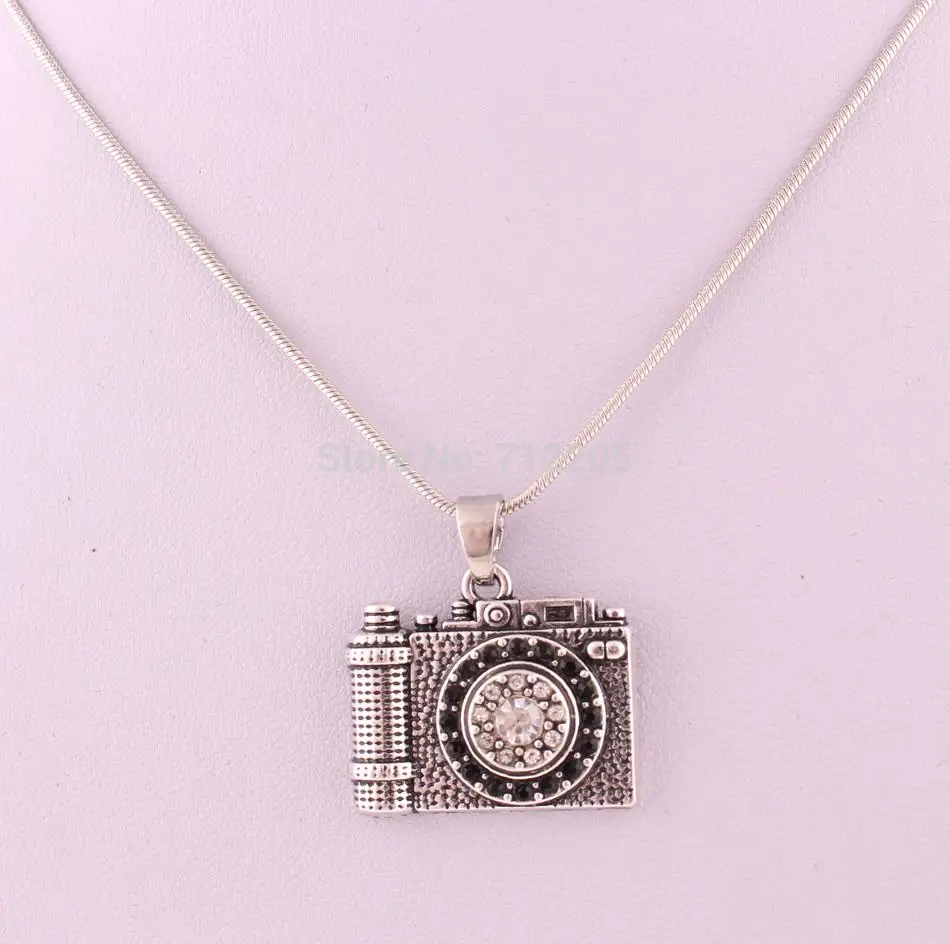 1 шт. античное посеребренное Цинковое ожерелье со сверкающими кристаллами |