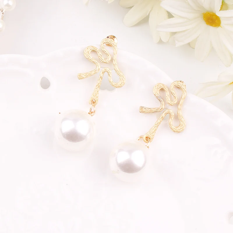 LUBOV Imitation Big Pearl Pendant Elegant Drop Earrings Irregular Gold Color Metal Dangle Personality Women Jewelry | Украшения и