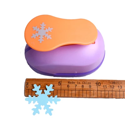 small snowflake 2 дюйма 50 мм Круг круглой формы DIY EVA пенопластовый удар экономия усилий дизайн бумажных карт скрапбук большой для перфорации бумаги резаки - Цвет: small snowflake