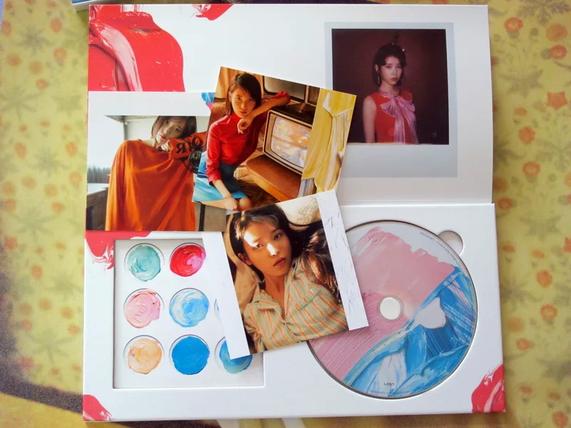 IU Lee Ji Eun Autographed signed 2017 4th Album Palette CD+photobook+signed photo K-POP 052017 | Дом и сад