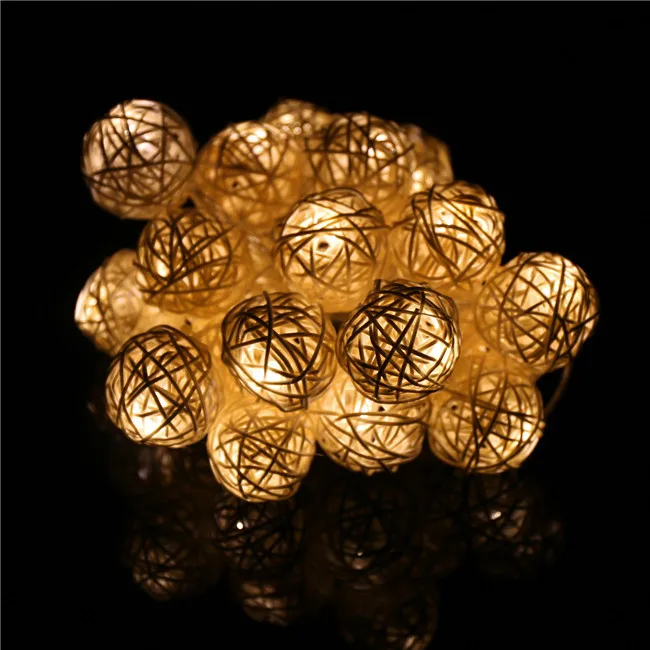 Гирлянда из ротанга с шариками на солнечной батарее садовая Рождественская
