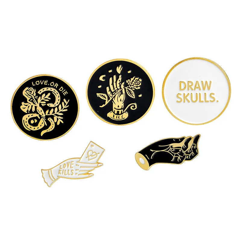 Жесткая эмалированная заколка в стиле панк с надписью Love or die Kill Draw skulls Witch hand|enamel