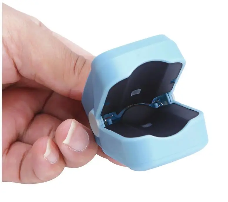 free shippingNail finger pulse oximeter oxygen saturation monitor health care heart rate meter home |
