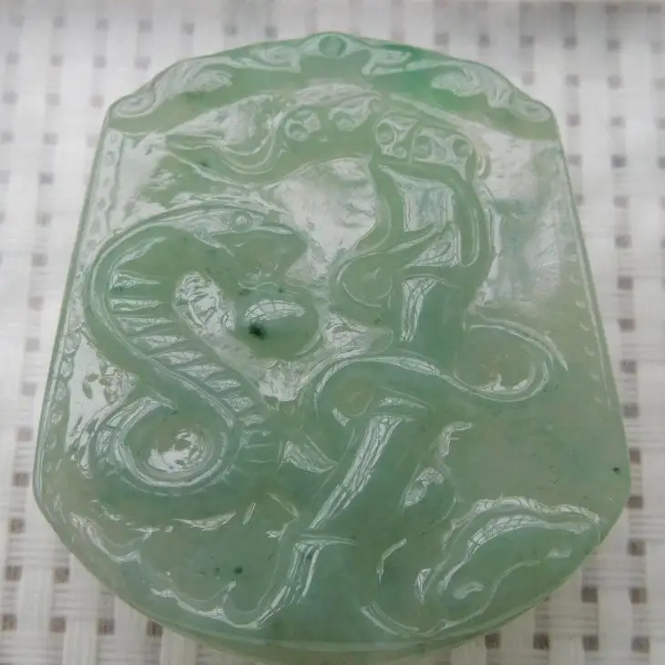 Натуральный Бирма Юй кулон восковой Знак зодиака Змея 5230 | Украшения и аксессуары