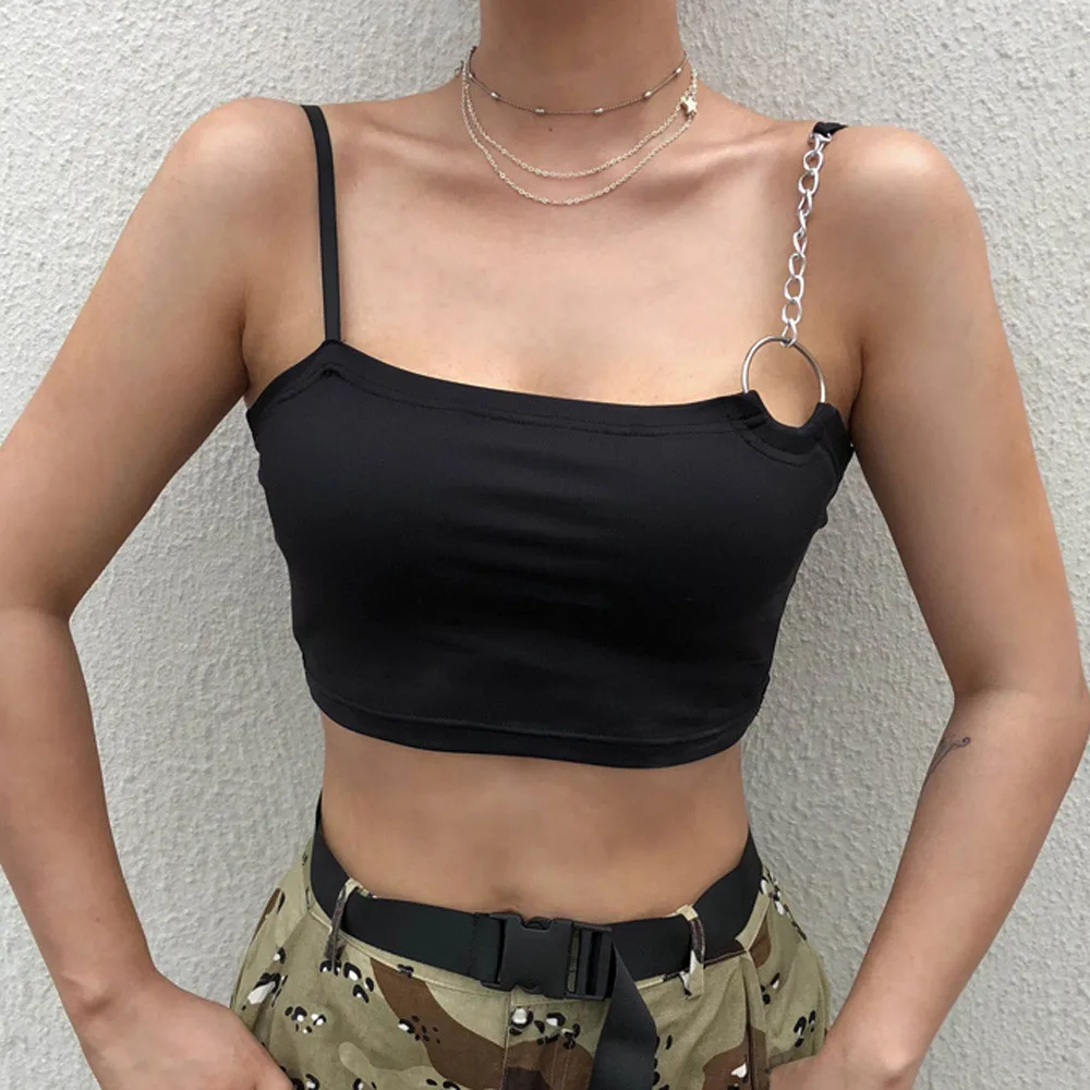 Женская майка с открытыми плечами однотонная металлическим кольцом укороченная