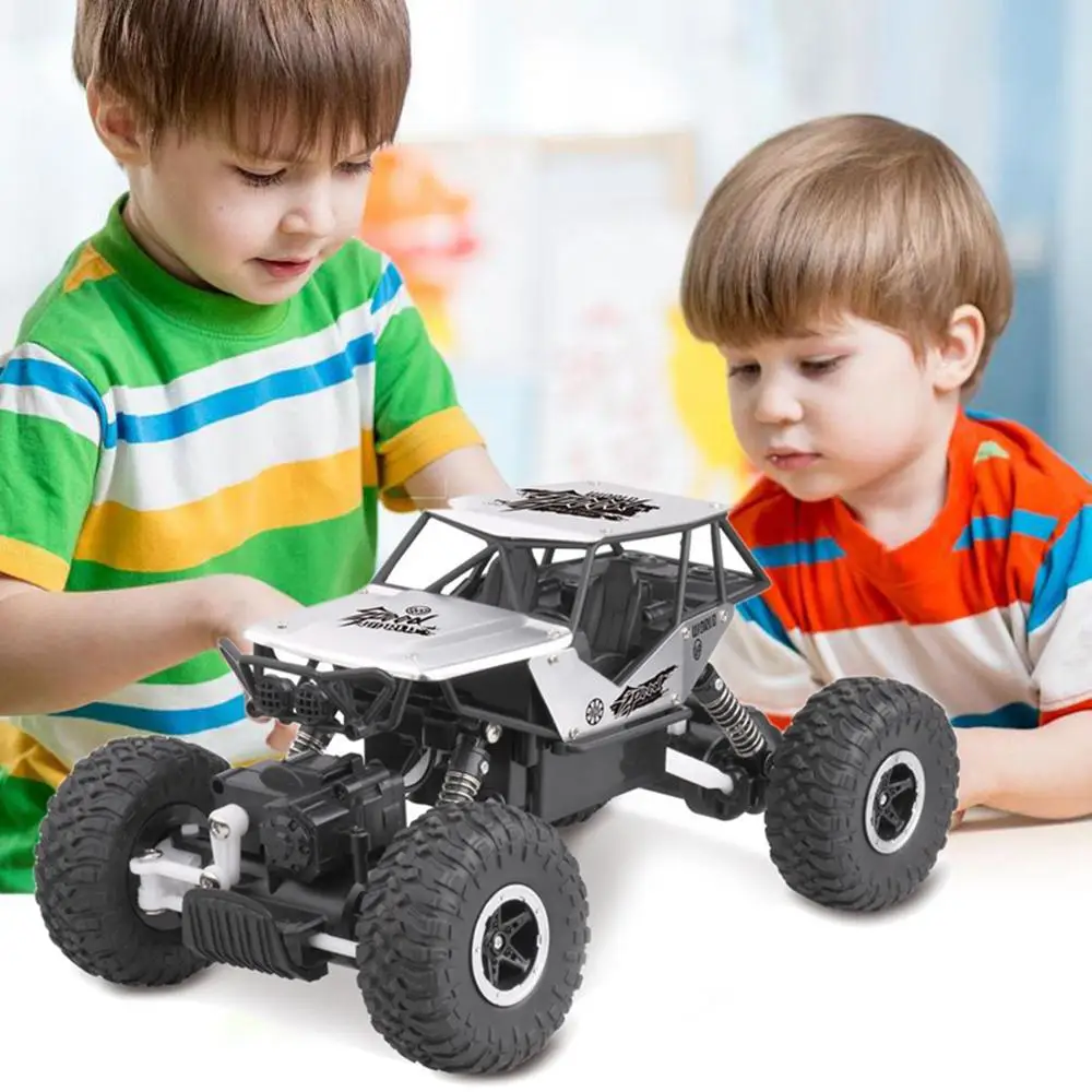 2.4GH электрический RC автомобиль Рок Гусеничный пульт дистанционного управления
