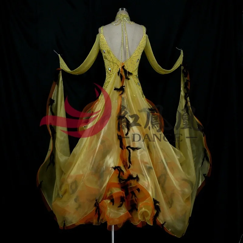 Высококачественное международное стандартное бальное гладкое платье для