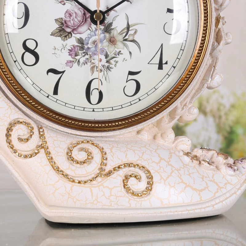 

Meijswxj European Bracket Clock Saat Reloj Relogio Creative Clock Bedside Mute Living room Desktop Table clocks Masa Saati Watch