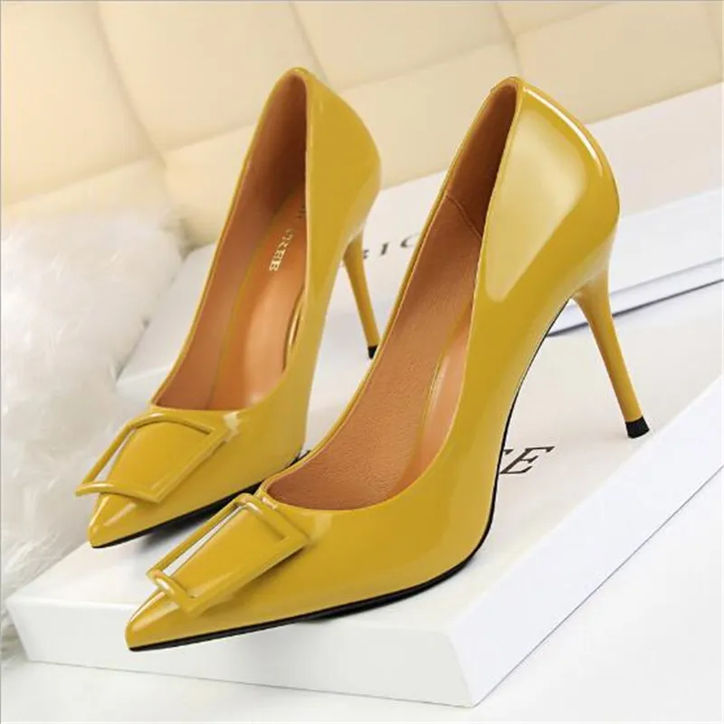 

Square Buckle Fashion OL Office Shoes 2022 New Women's Concise Patent Leather Shallow High Heels Shoes Pointed Toe Women Pumps
