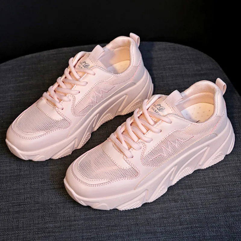 Женская обувь новинка 2019 дышащие кроссовки на платформе Вулканизированная