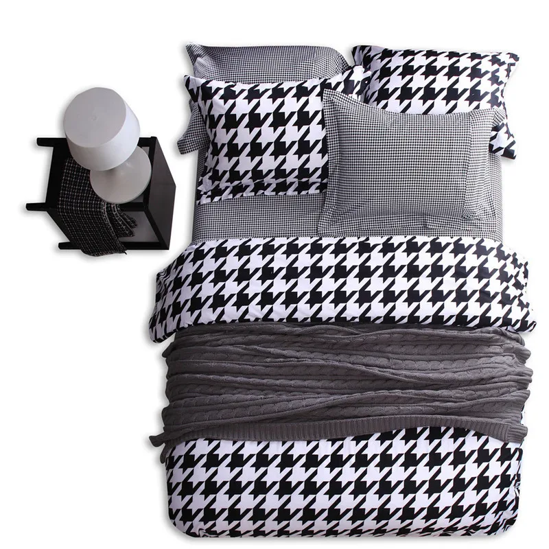 Набор из 4 простых постельных белья белого черного цветов Комплект постельного в
