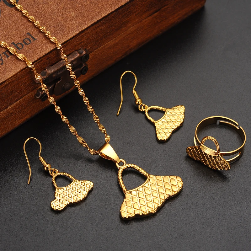 Комплект из колье серёг и кольца золотого цвета | Украшения аксессуары