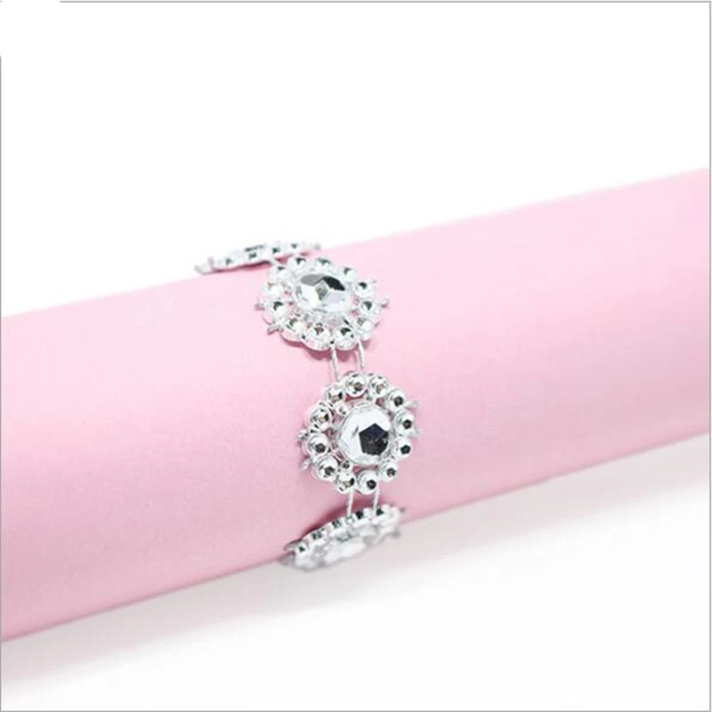 

100 Pcs\lot European Style Handmade Plastic Sunflower Rhinestone Wrap Napkin Ring Napkin Buckle For Home Hotel Wedding Supplies